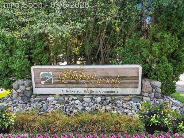 23715 Overlook Circle, Bingham Farms Vlg, MI 48025