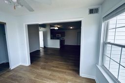 2273 Huntingdon Dr.  photo 4