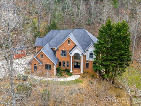 39 Windover Drive, Asheville, NC 28803