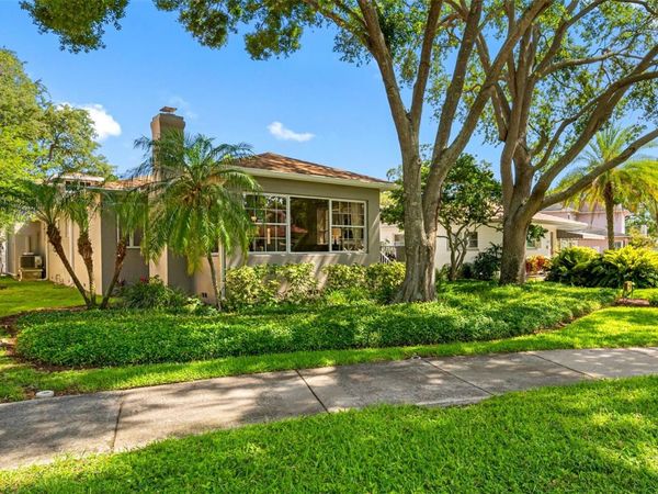 205 25TH AVENUE NE, ST PETERSBURG, FL 33704