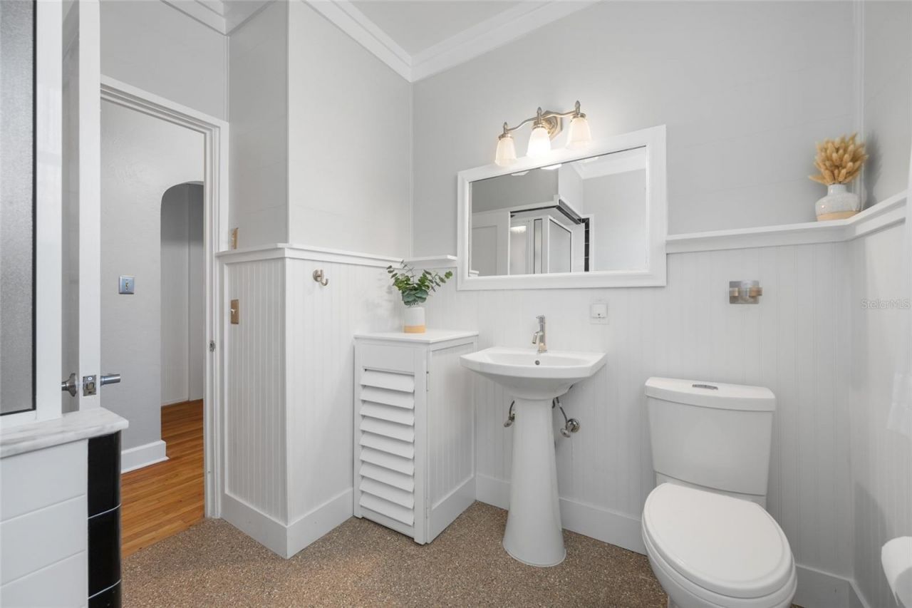 205 25th Avenue Ne, Saint Petersburg, FL 33704 Photo