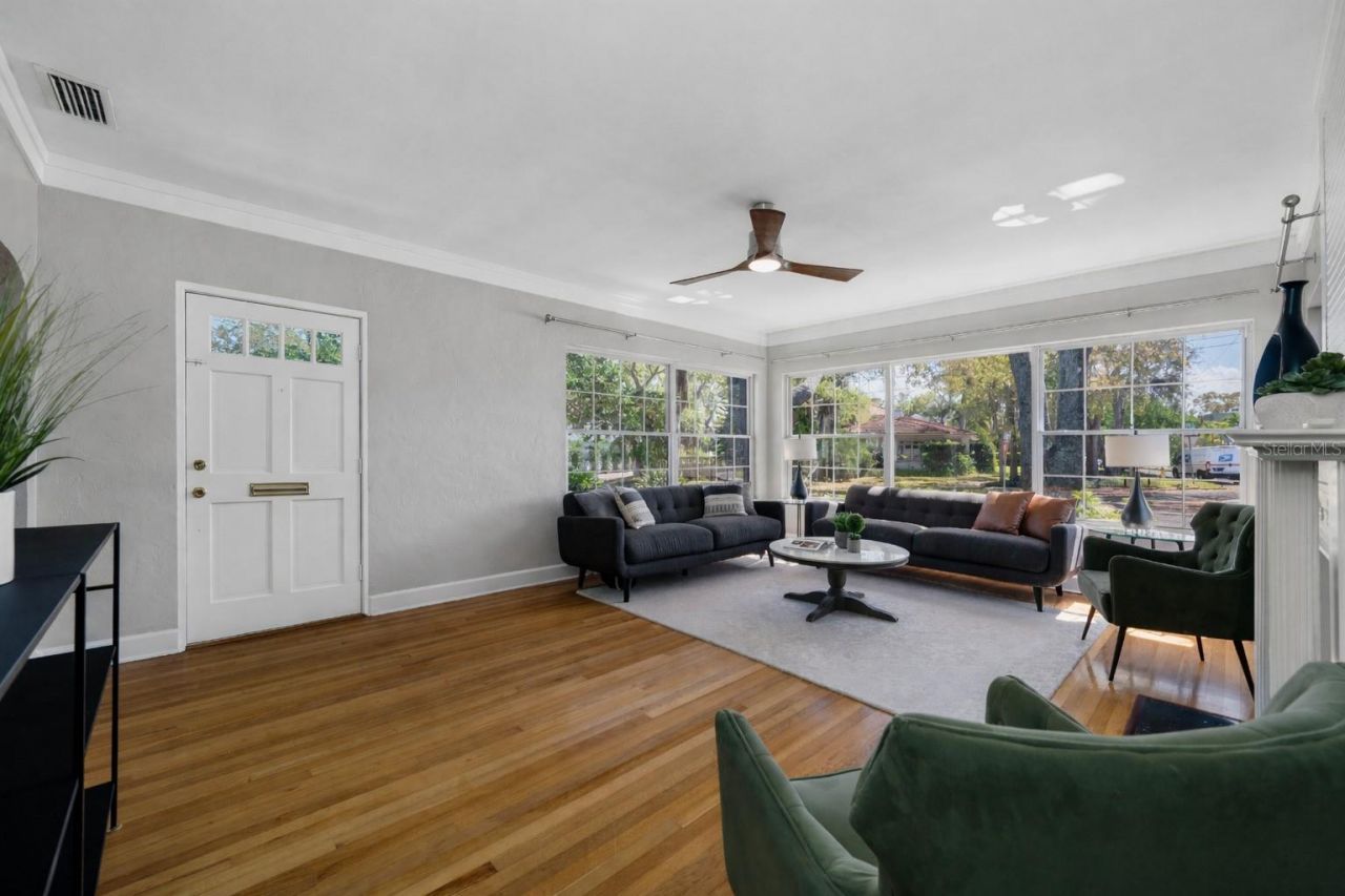 205 25th Avenue Ne, Saint Petersburg, FL 33704 Photo