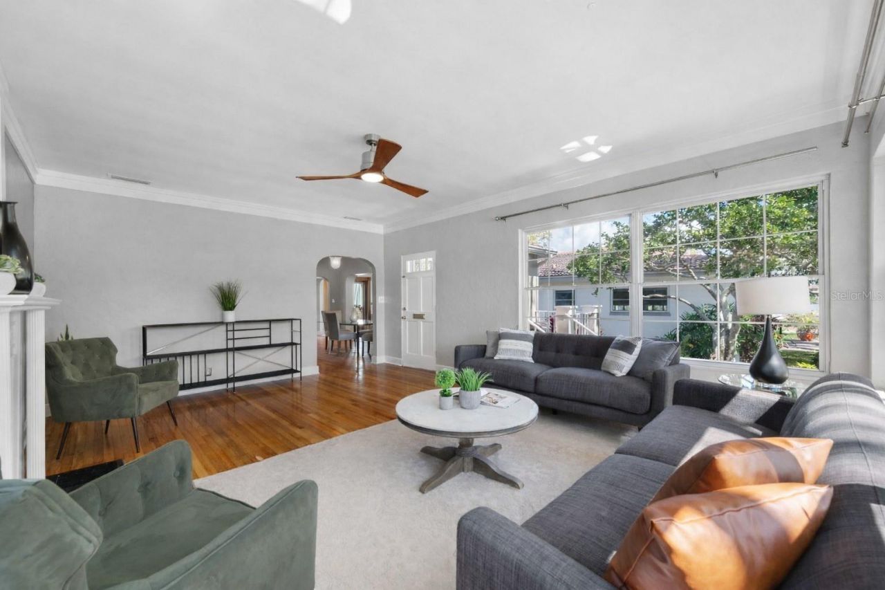 205 25th Avenue Ne, Saint Petersburg, FL 33704 Photo