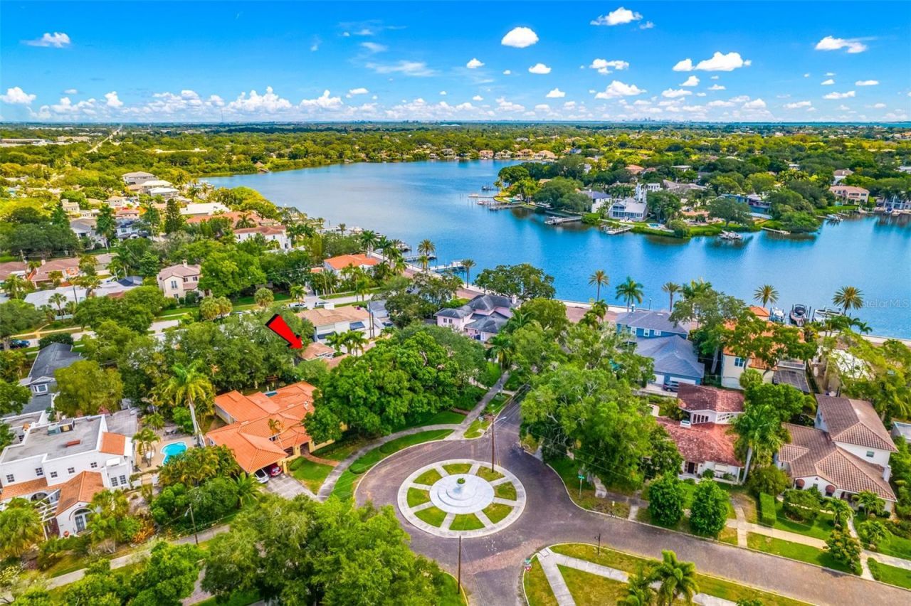 205 25th Avenue Ne, Saint Petersburg, FL 33704 Photo