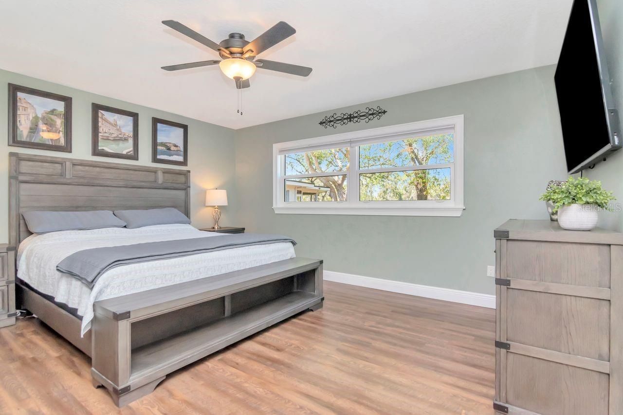 2201 S Village Avenue, Tampa, FL 33612 Photo