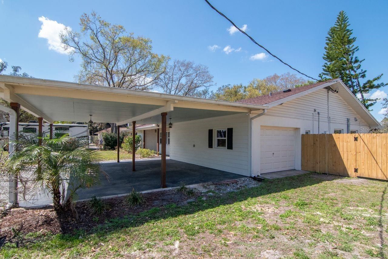 2201 S Village Avenue, Tampa, FL 33612 Photo