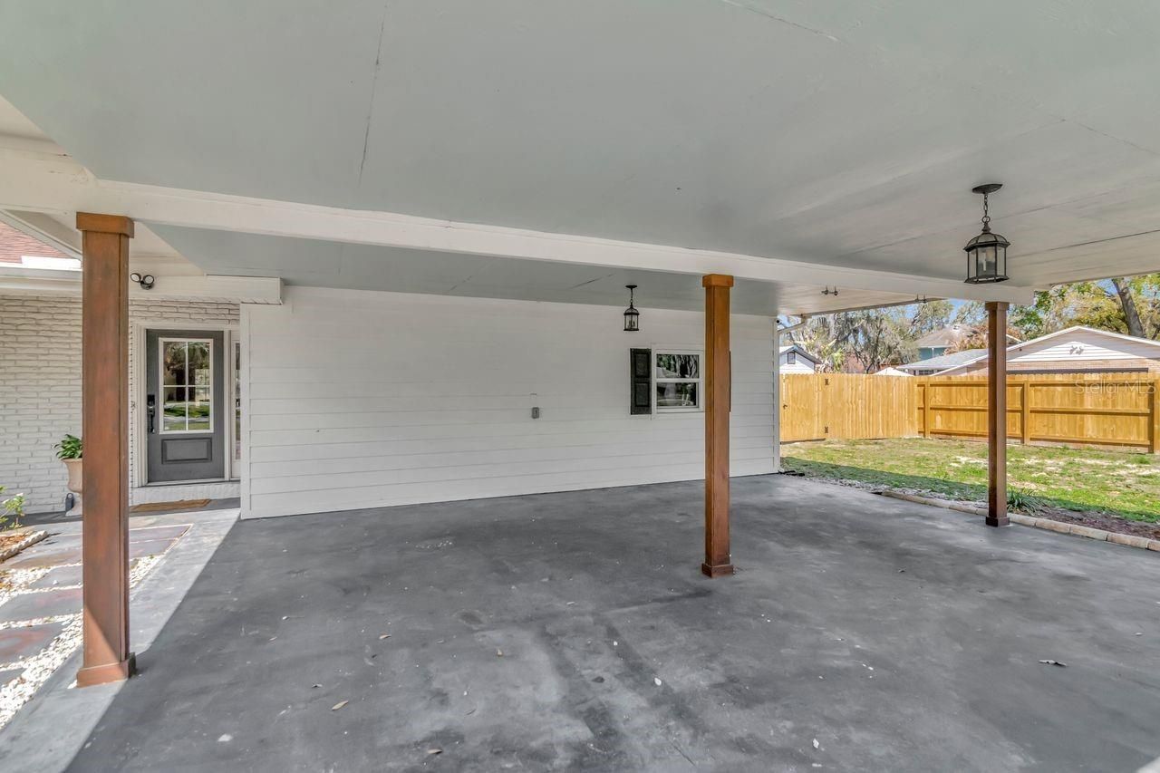 2201 S Village Avenue, Tampa, FL 33612 Photo