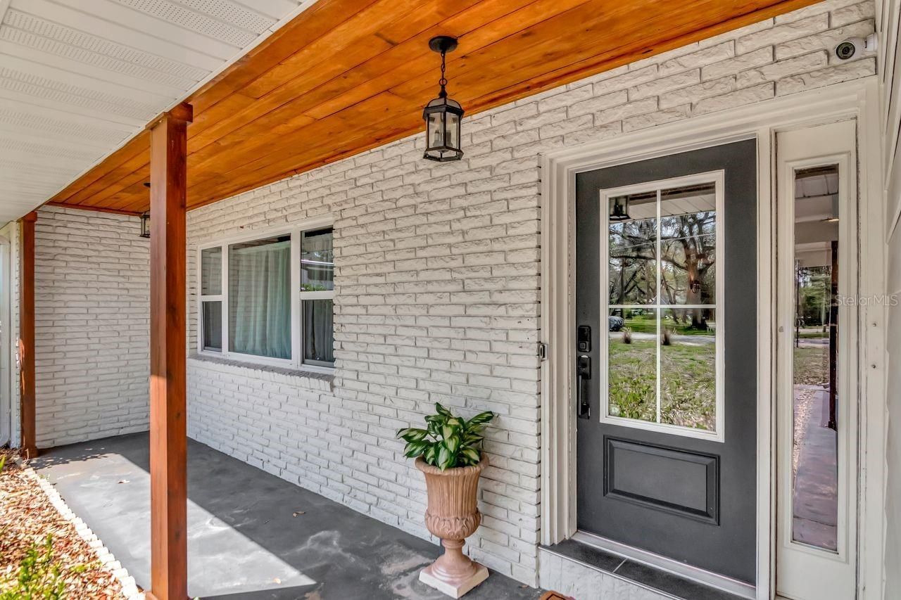 2201 S Village Avenue, Tampa, FL 33612 Photo