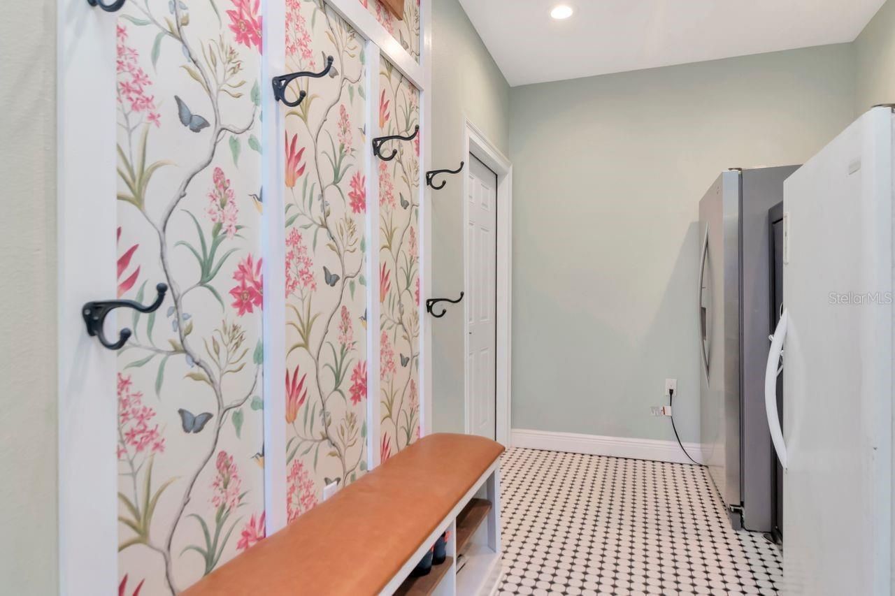 2201 S Village Avenue, Tampa, FL 33612 Photo