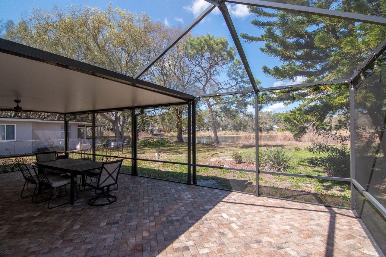 2201 S Village Avenue, Tampa, FL 33612 Photo