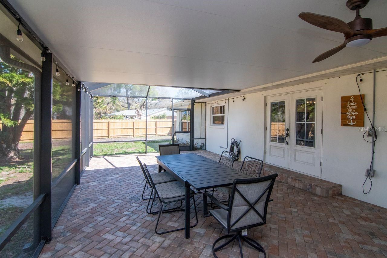 2201 S Village Avenue, Tampa, FL 33612 Photo