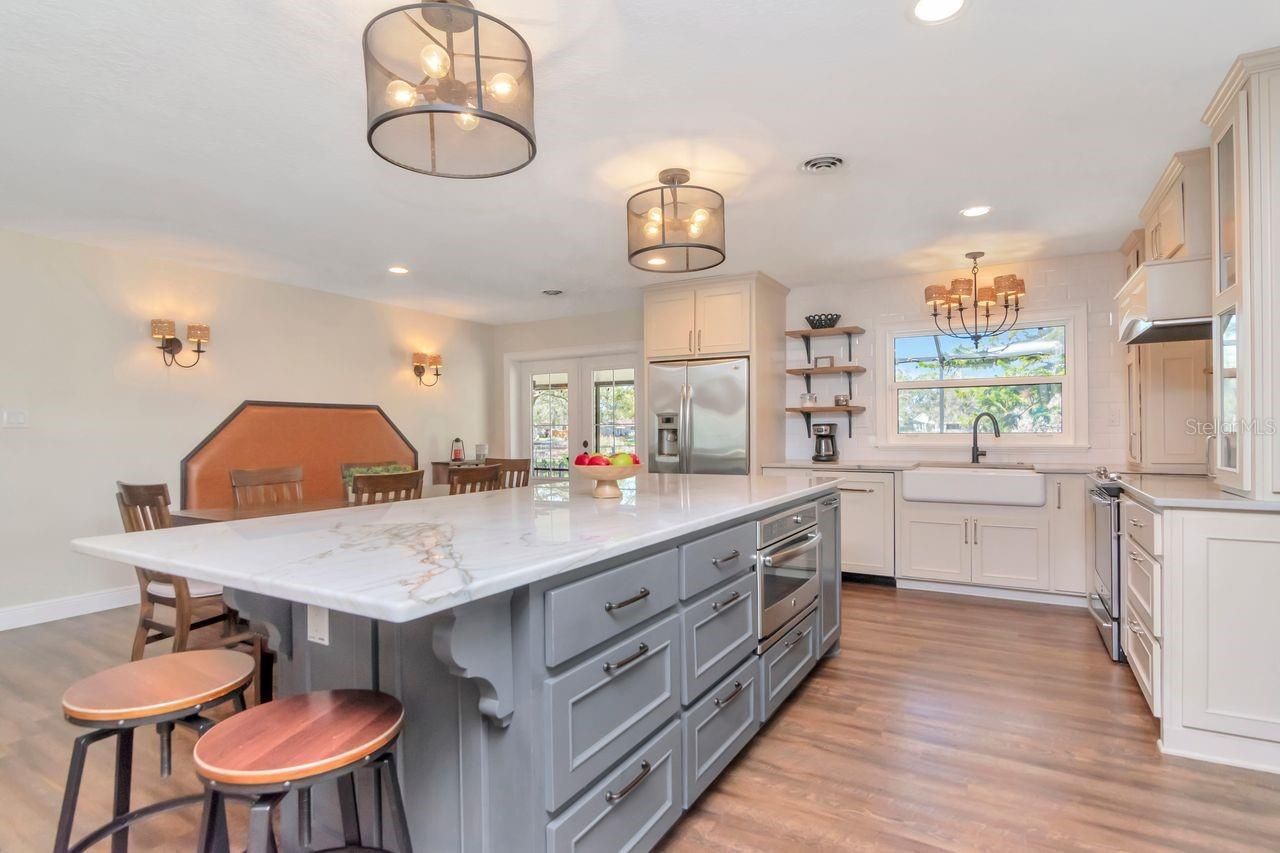 2201 S Village Avenue, Tampa, FL 33612 Photo