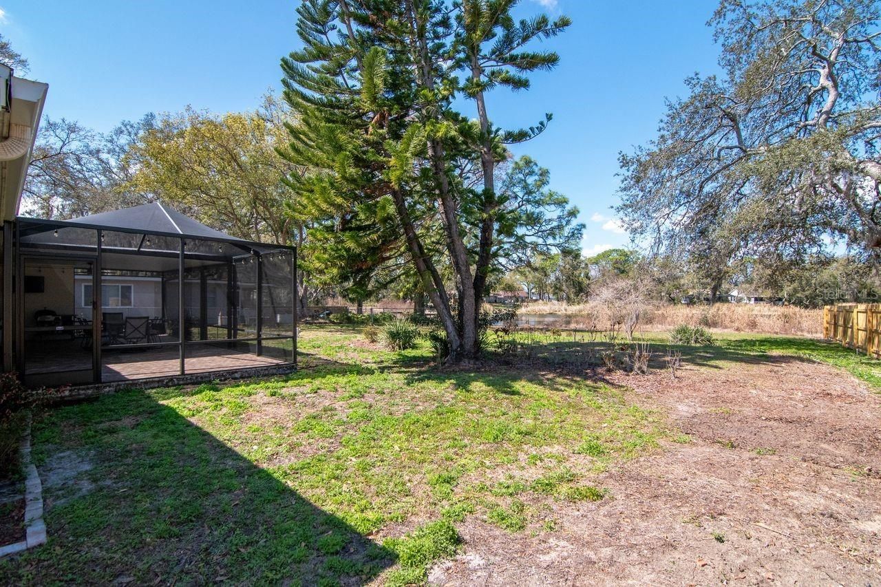 2201 S Village Avenue, Tampa, FL 33612 Photo