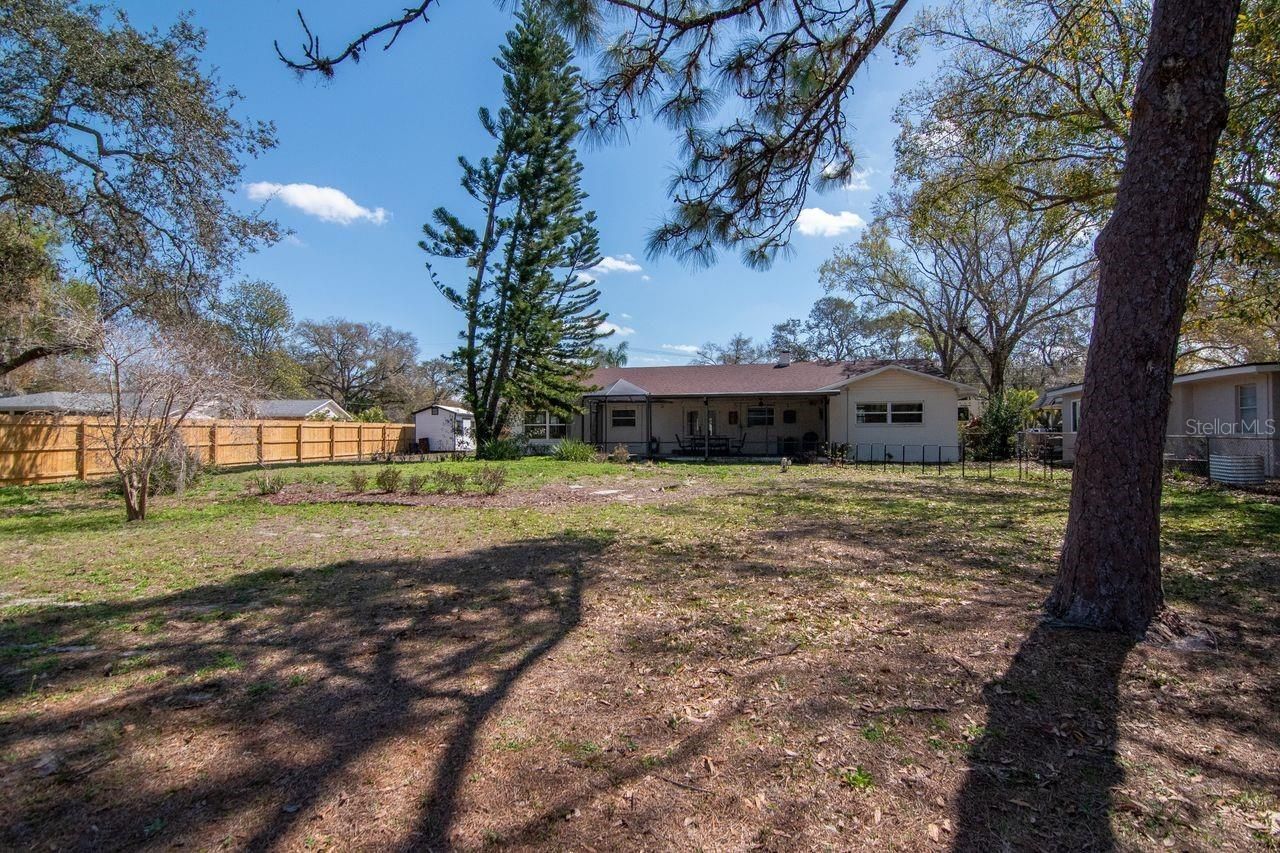 2201 S Village Avenue, Tampa, FL 33612 Photo