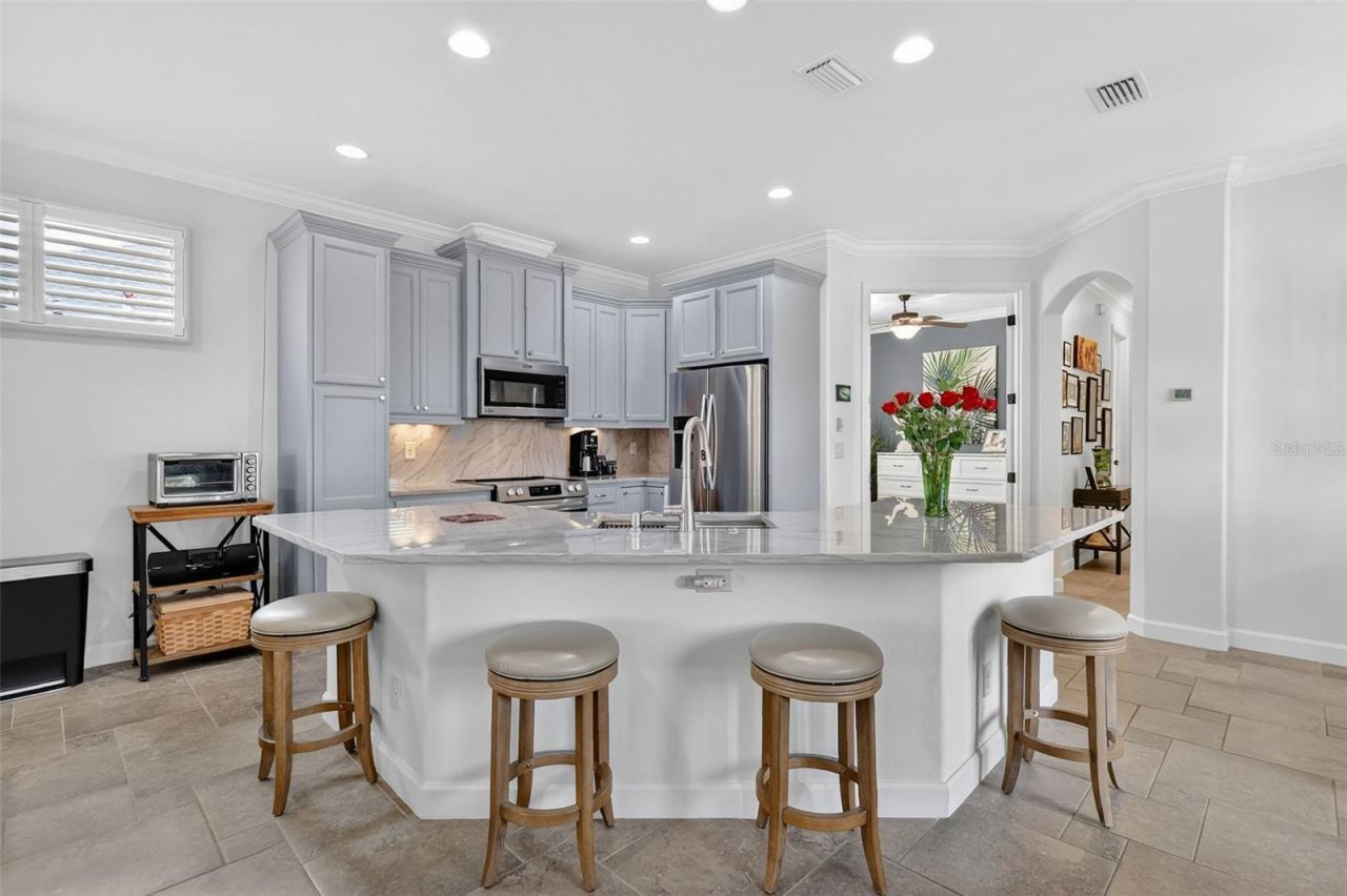 8124 Bridgeport Bay Circle, Mount Dora, FL 32757 Photo