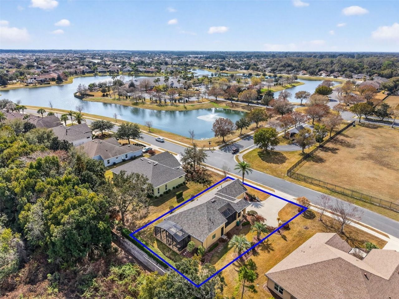 8124 Bridgeport Bay Circle, Mount Dora, FL 32757 Photo