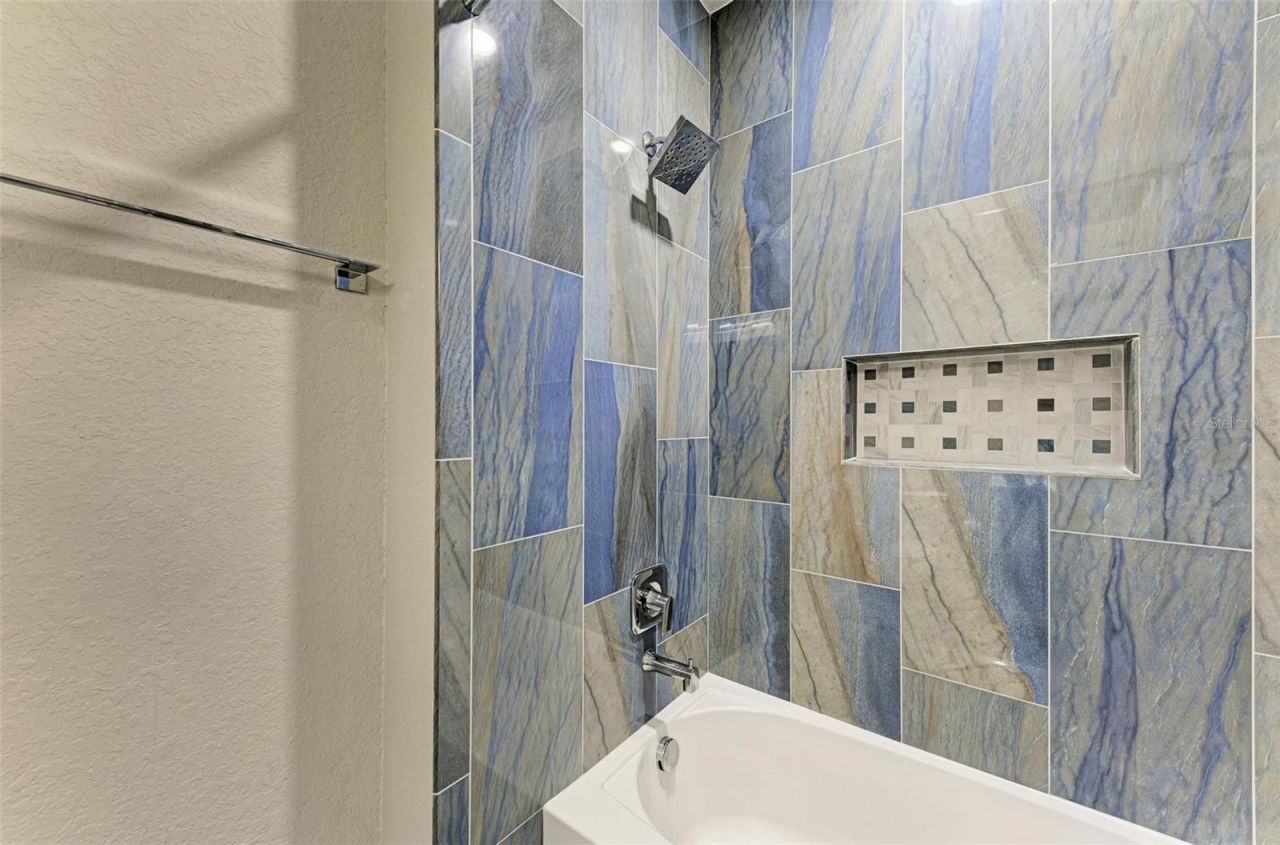 7374 Divot Loop, Bradenton, FL 34202 Photo