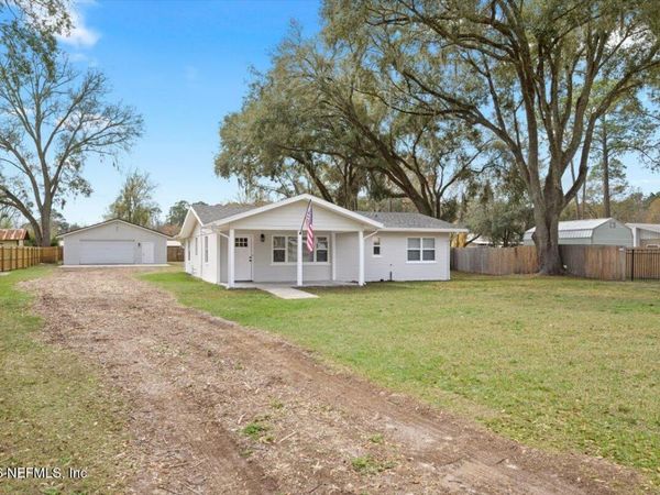 9268 HIPPS Road, Jacksonville, FL 32222