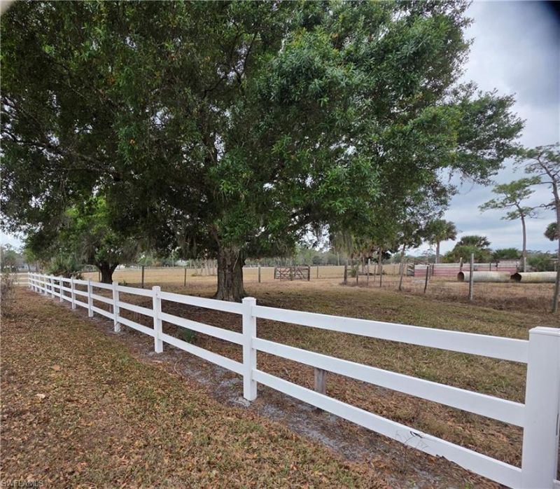 8201 Dosonte Ln , North Fort Myers, FL 33917 Photo