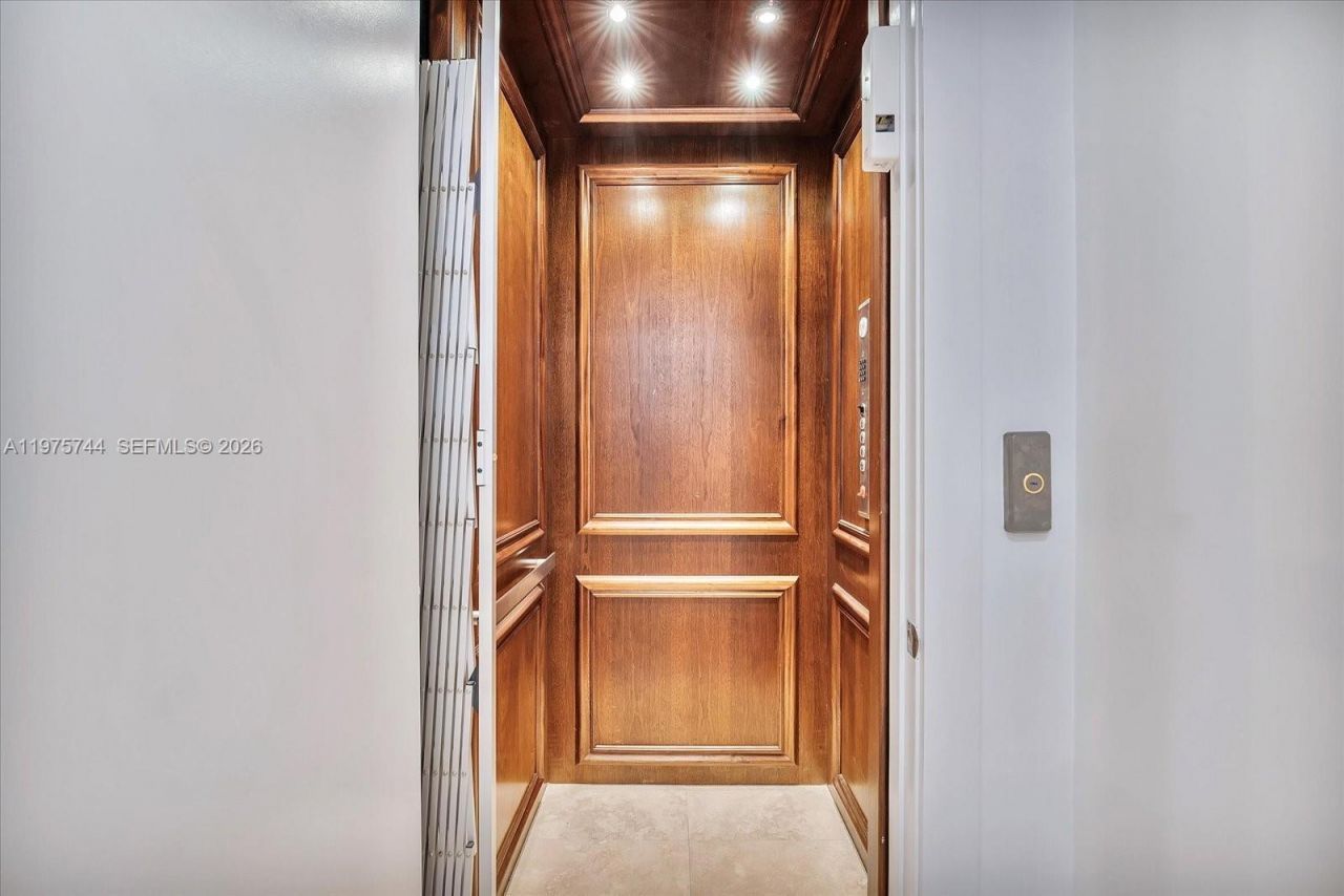 7440 SW 56th Ct, Miami, FL 33143 Photo