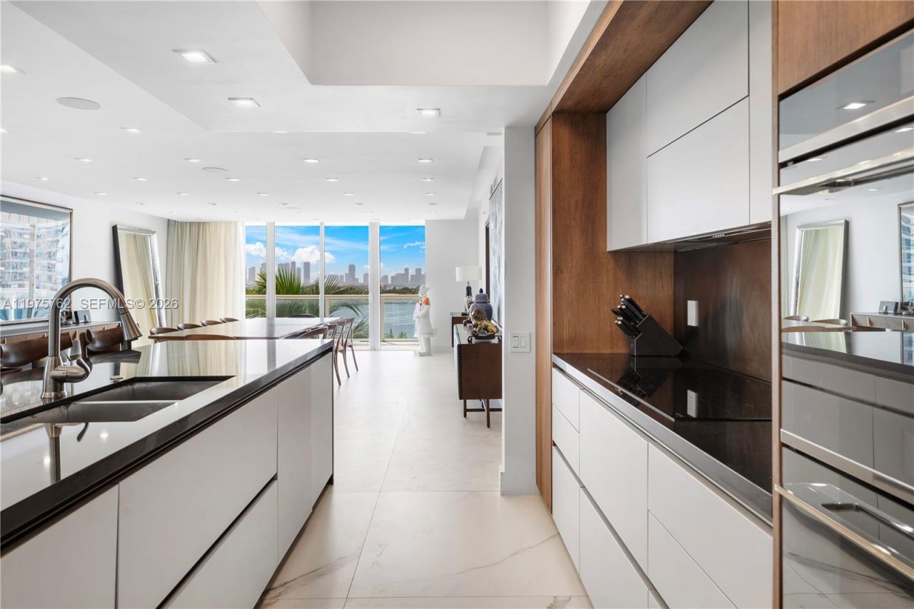 450 Alton Rd , Unit 901-902, Miami Beach, FL 33139 Photo