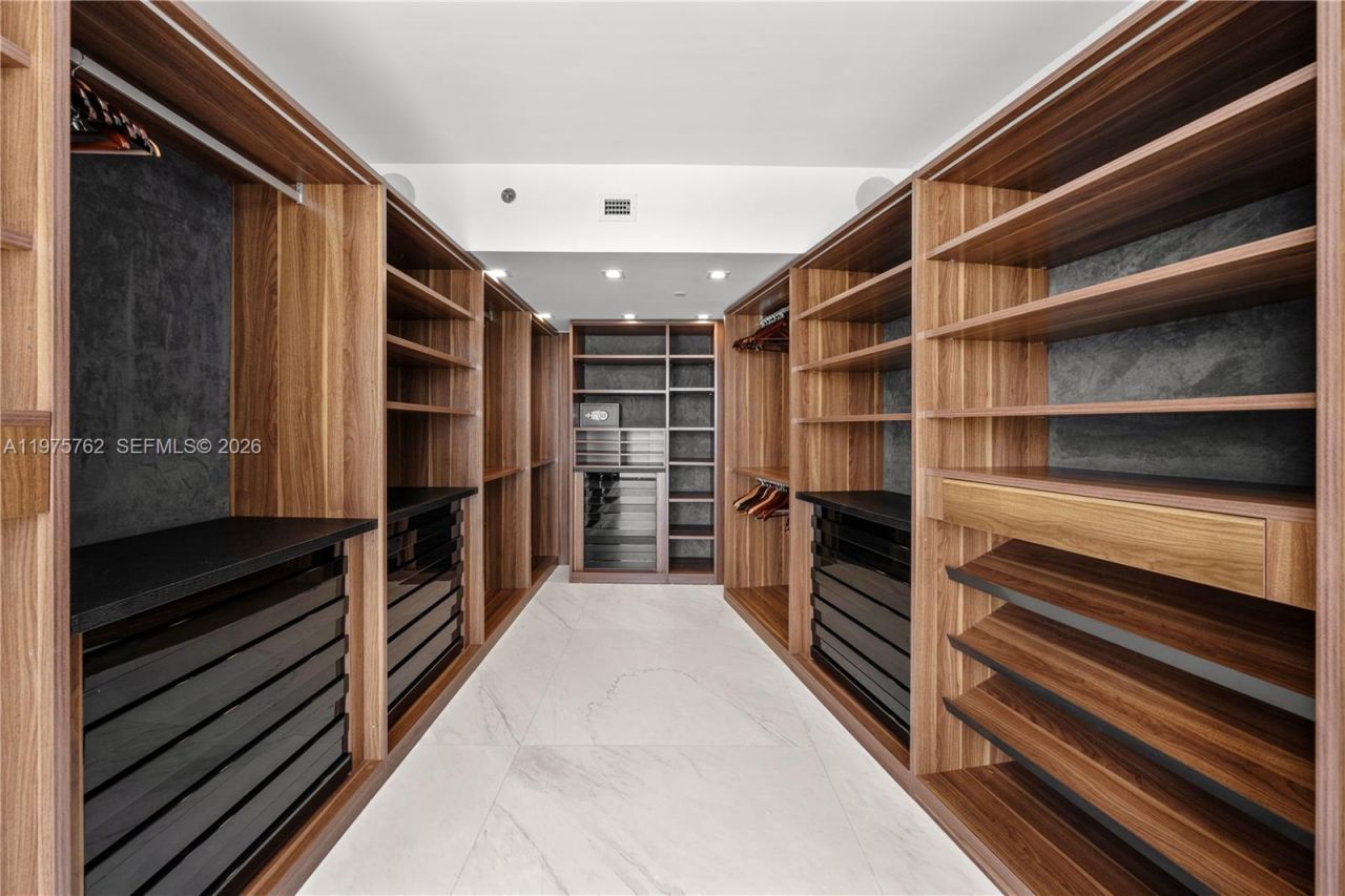 450 Alton Rd , Unit 901-902, Miami Beach, FL 33139 Photo