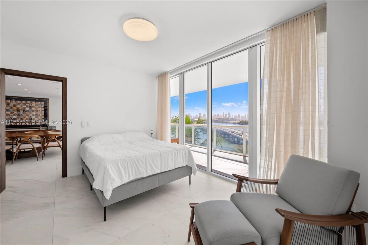 450 Alton Rd , Unit 901-902, Miami Beach, FL 33139 Photo