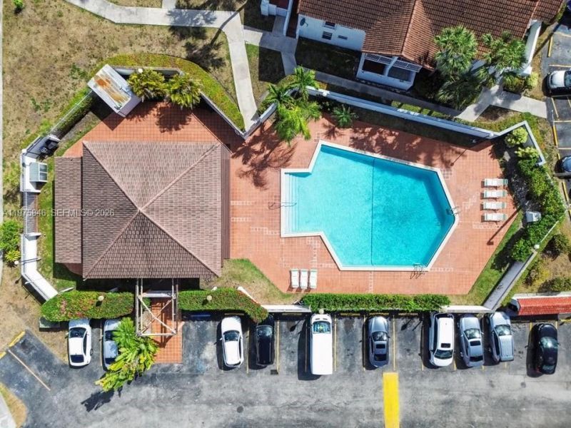 15390 SW 76th Ter, Unit 105, Miami, FL 33193 Photo