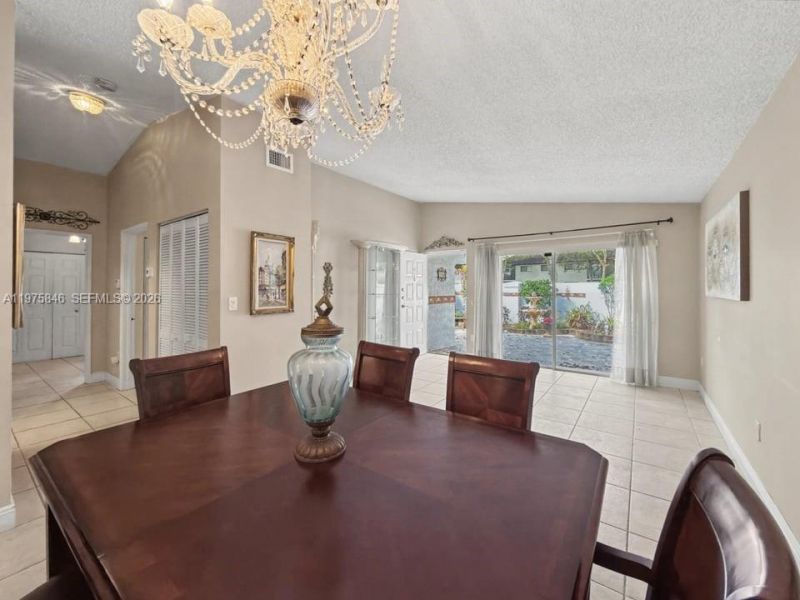 15390 SW 76th Ter, Unit 105, Miami, FL 33193 Photo