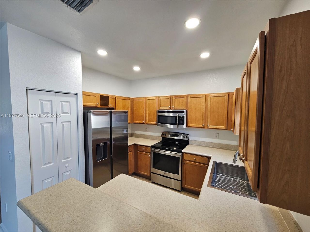 3370 W 90th St, Unit A, Hialeah, FL 33018 Photo