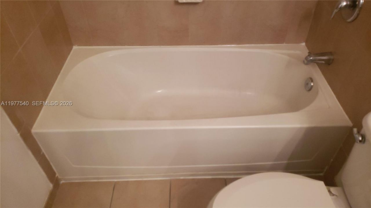 3370 W 90th St, Unit A, Hialeah, FL 33018 Photo