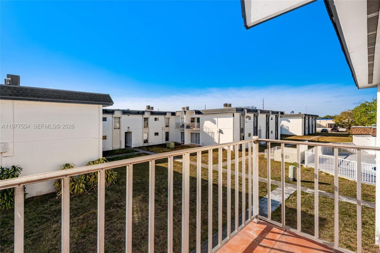 7256 SW 94th Pl, Unit A8, Miami, FL 33173 Photo