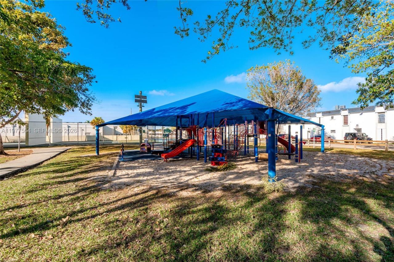 7256 SW 94th Pl, Unit A8, Miami, FL 33173 Photo