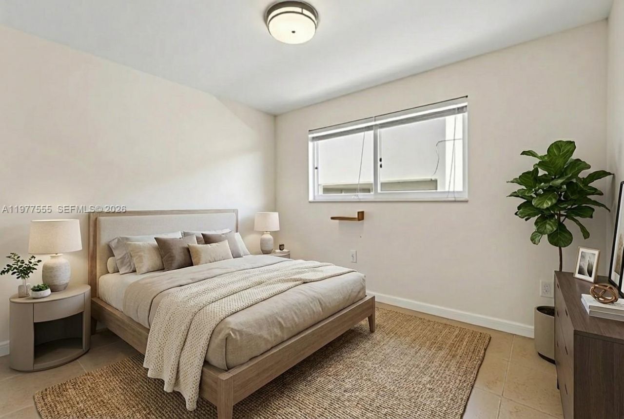 1601 Bay Rd , Unit 4, Miami Beach, FL 33139 Photo