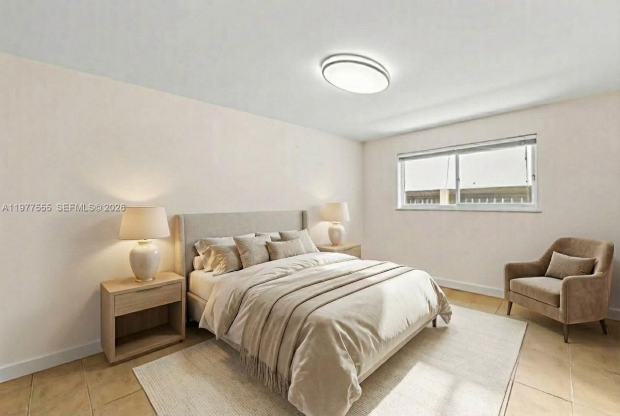 1601 Bay Rd , Unit 4, Miami Beach, FL 33139 Photo