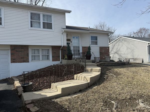 17610 Central Park Avenue , Country Club Hills, IL 60478