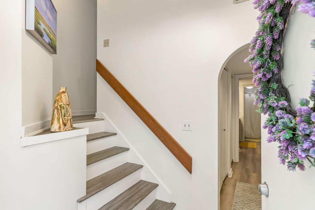 1723 Live Oak Park Photo 7