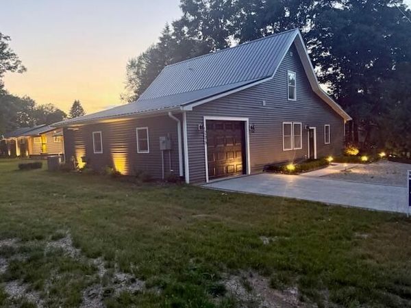 206 Joliet Avenue, Houghton Lake, MI 48629