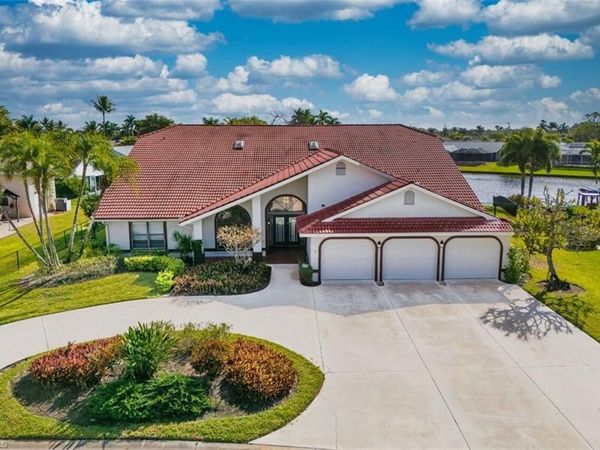 6896 Erin Marie CT, FORT MYERS, FL 33919