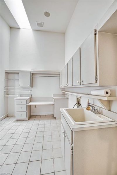 6896 Erin Marie Ct, Fort Myers, FL 33919 Photo