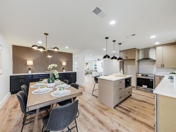 9011 Liptonshire Drive , Dallas, TX 75238