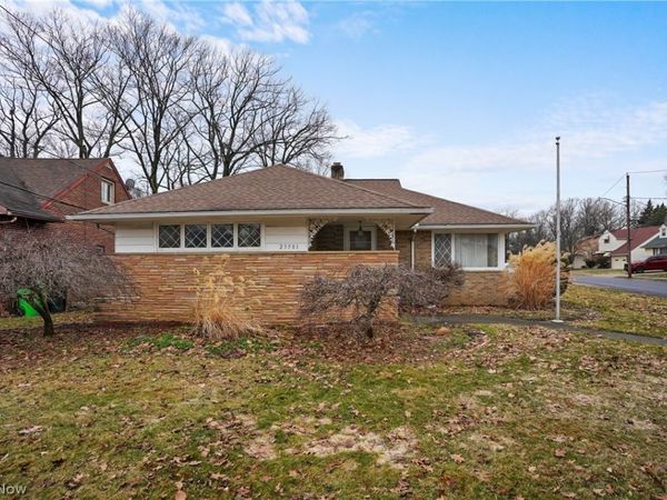 23501 Effingham Boulevard , Euclid, OH 44117