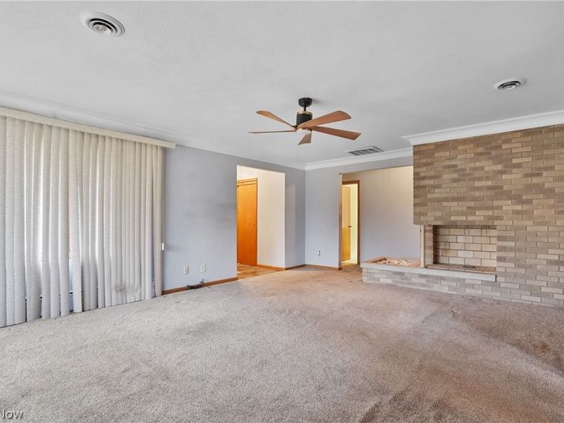 23501 Effingham Boulevard, Euclid, OH 44117 Photo 3