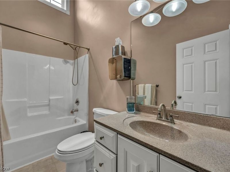 45002 Middle Ridge Road, Amherst, OH 44001 Photo 43