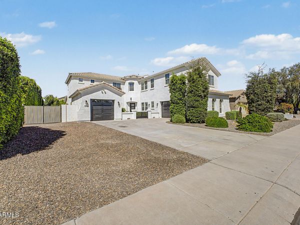 3054 E KINGBIRD Drive, Gilbert, AZ 85297