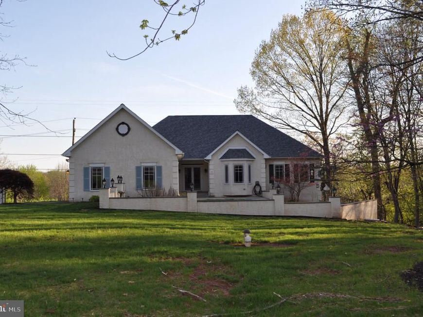 102 Waterview, Eagleville, PA 19403 Main Photo