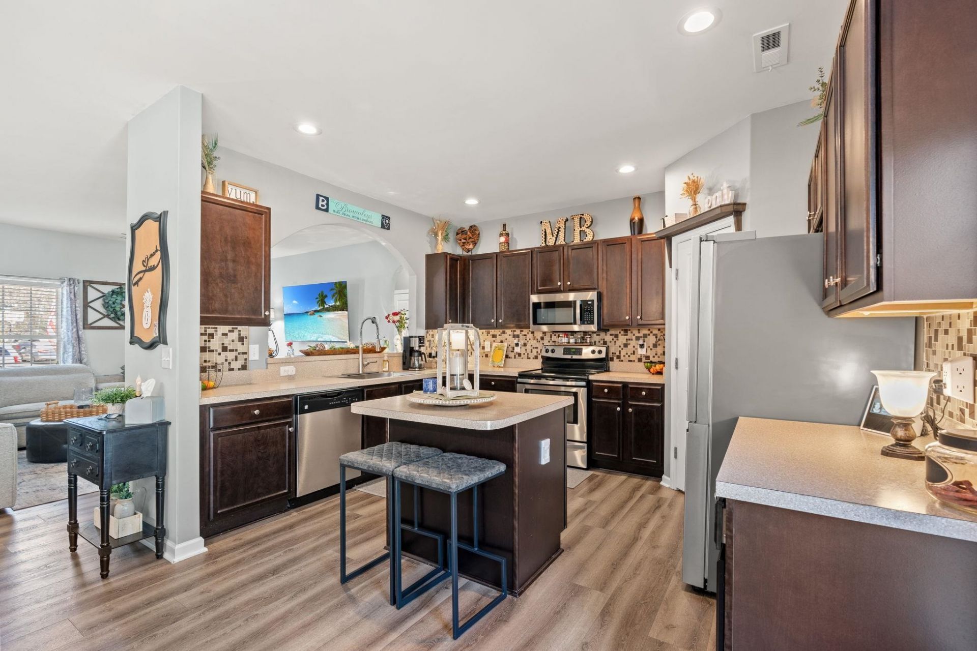 425 Dog Pen Ct. Photo 9