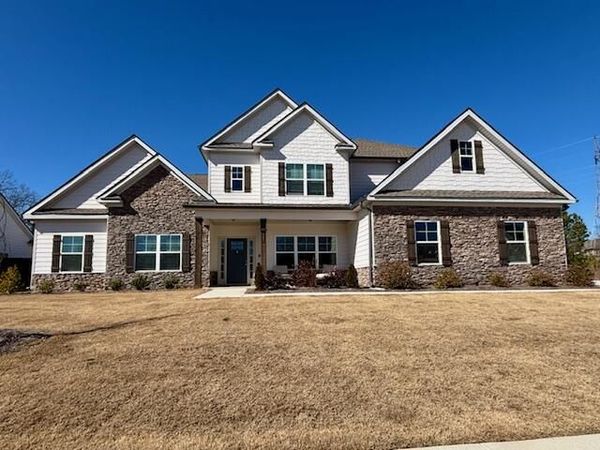 10885 Prairie Lake Drive, Apison, TN 37302