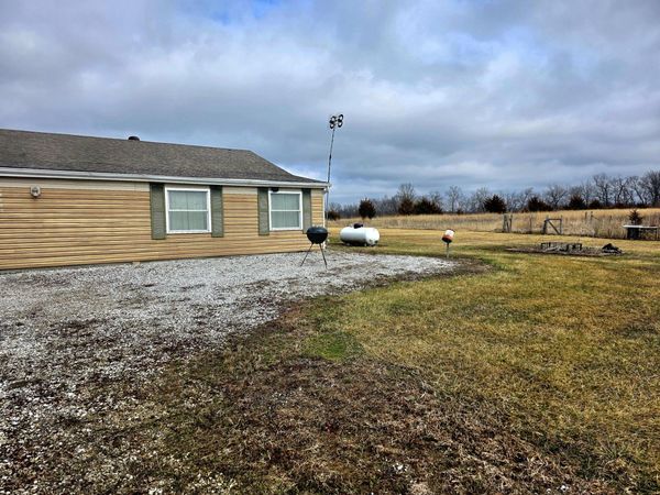 24120 MO-107, Stoutsville, MO 65283