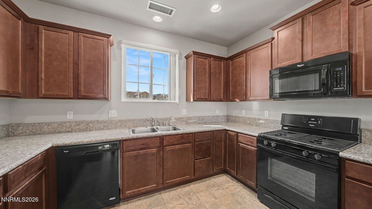 7132 Mustengo Drive, Reno, NV 89506 Photo